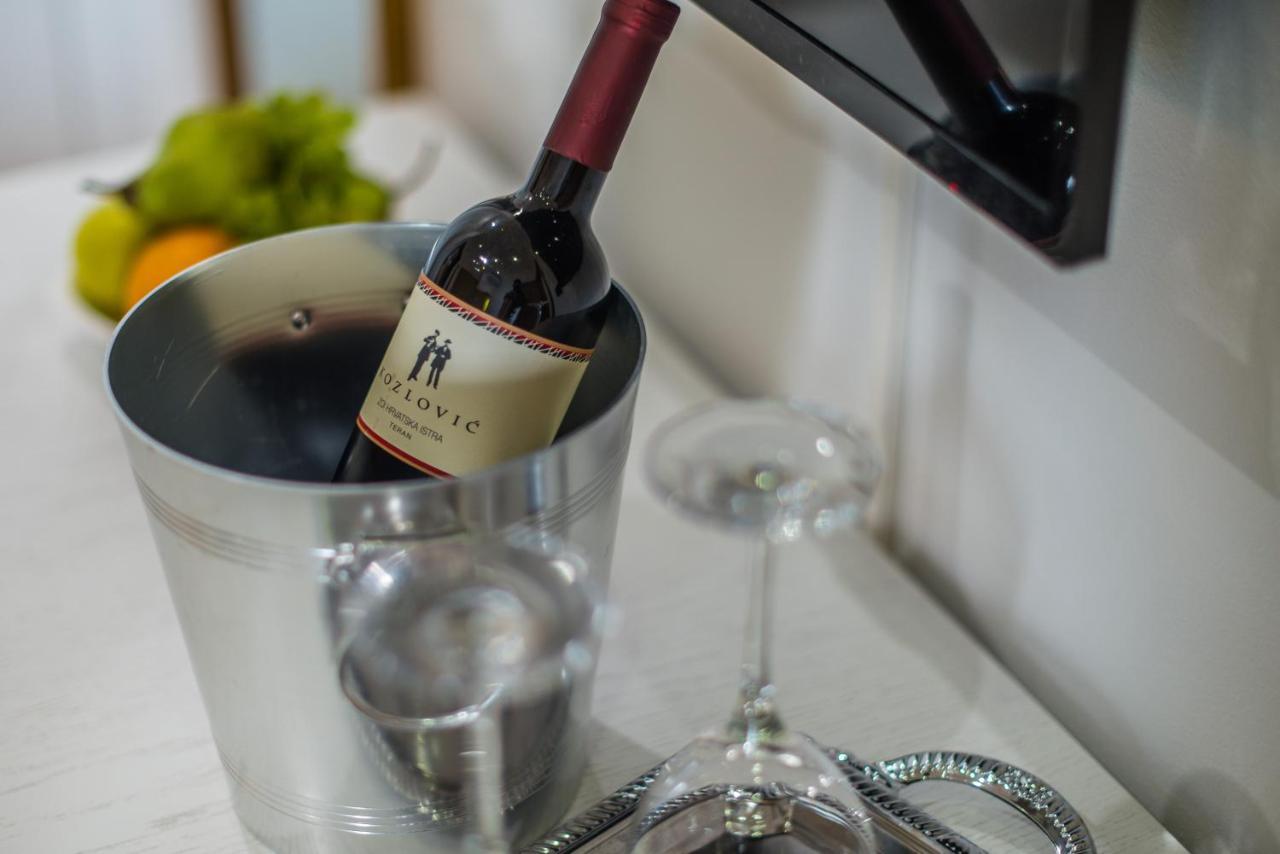 Bella Natka Bed And Breakfast ロヴィニ エクステリア 写真