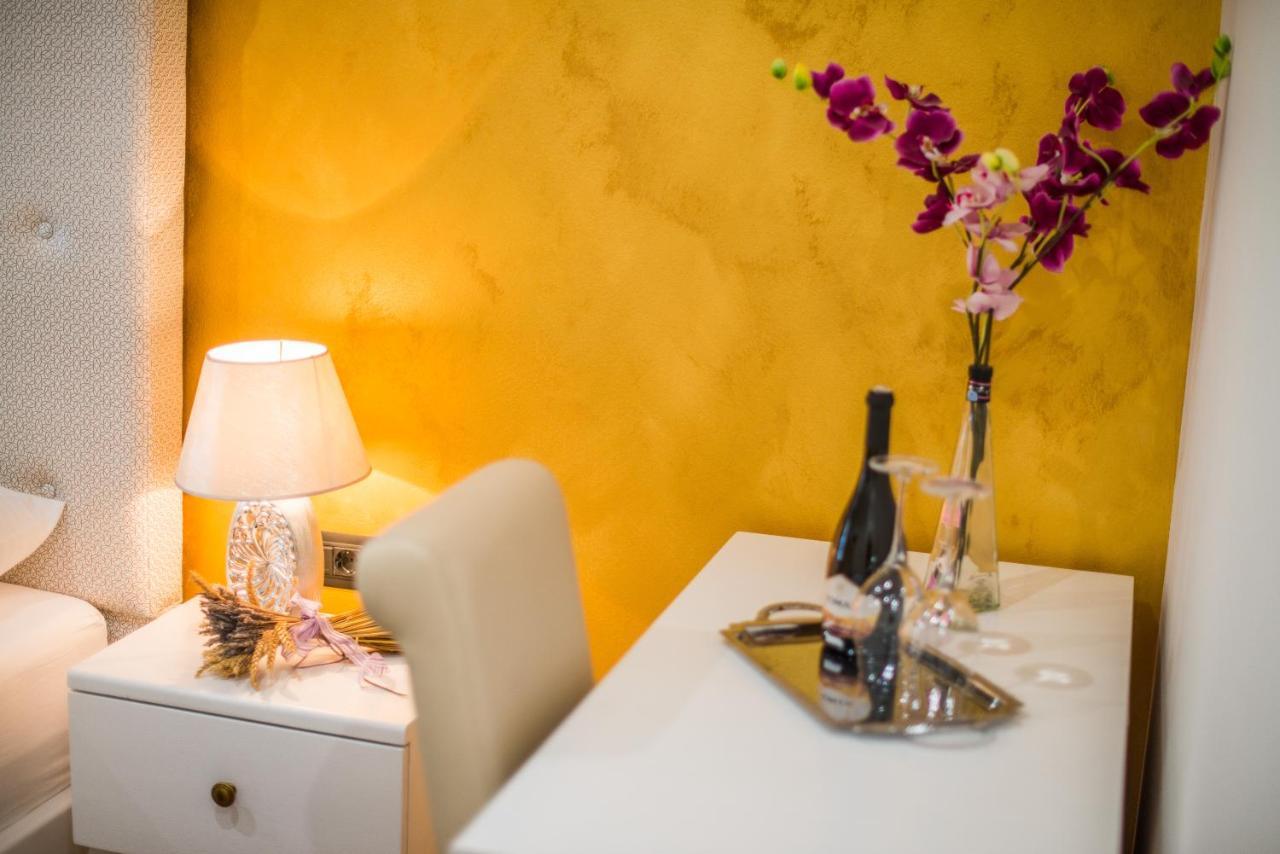 Bella Natka Bed And Breakfast ロヴィニ エクステリア 写真